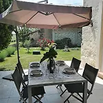 House With Pool Among Monferrato Vineyards Дом отдыха