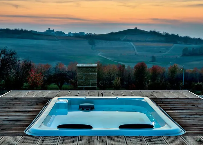 House With Pool Among Monferrato Vineyards Casa de Férias Ottiglio
