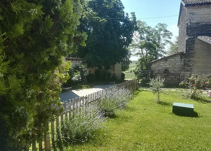 House With Pool Among Monferrato Vineyards *