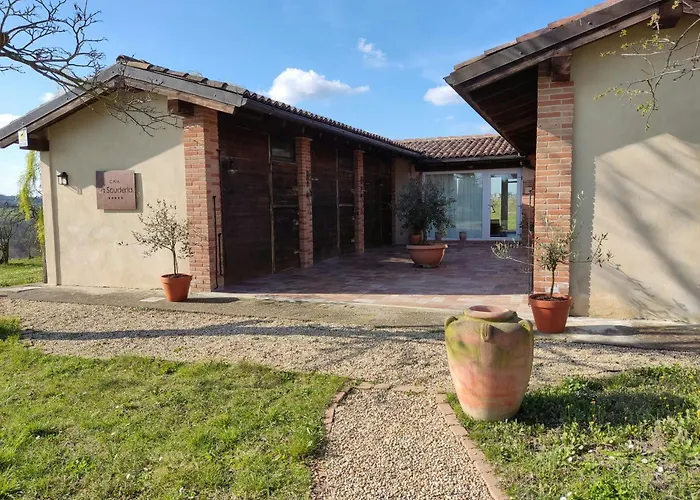 House With Pool Among Monferrato Vineyards Casa de Férias Ottiglio